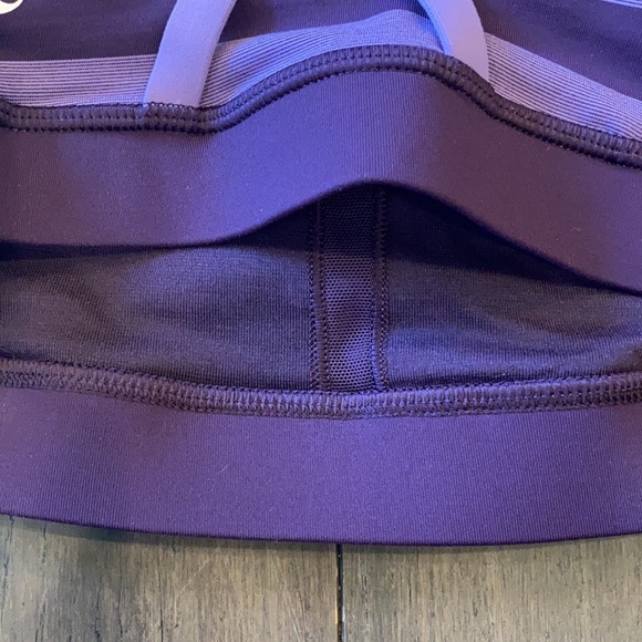 Lululemon Luxtreme Energy Bra Purple Stripes - Picture 7 of 13